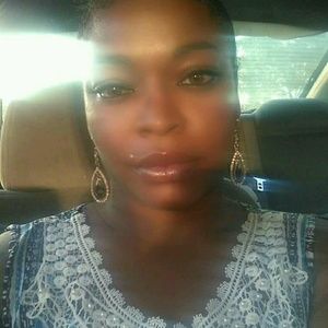 Meet your Posher, Shanika